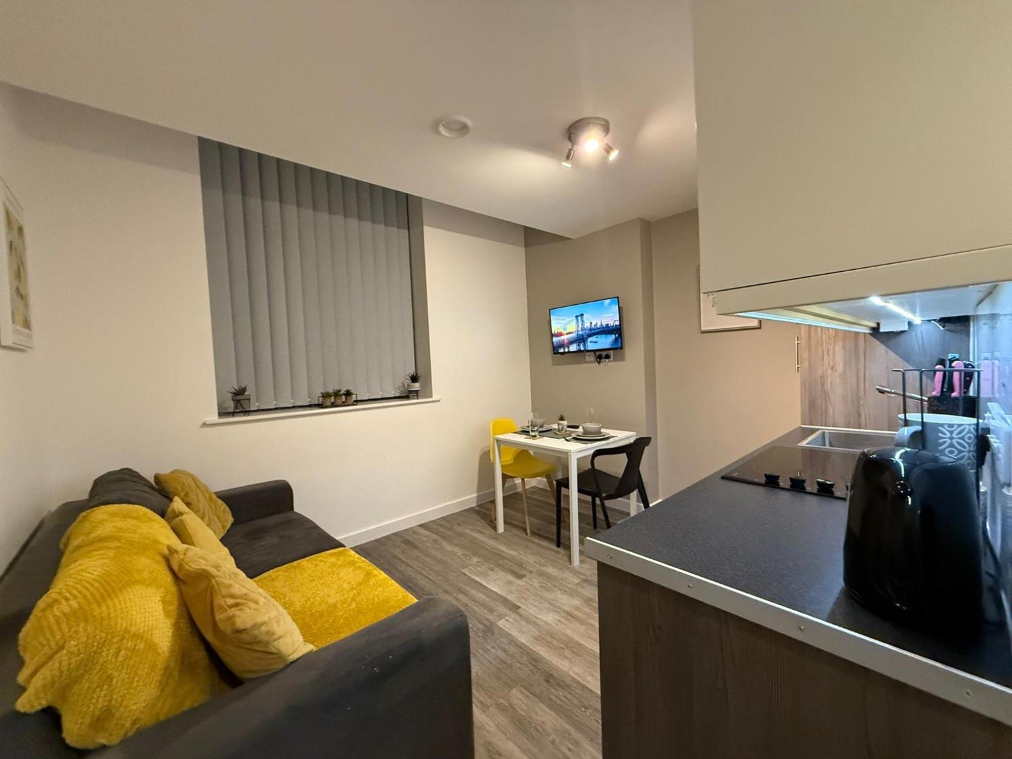 One Centre Apartment *